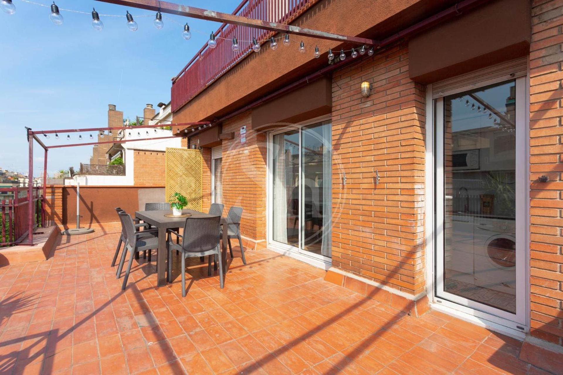 Cosy With Terrace Appartement *